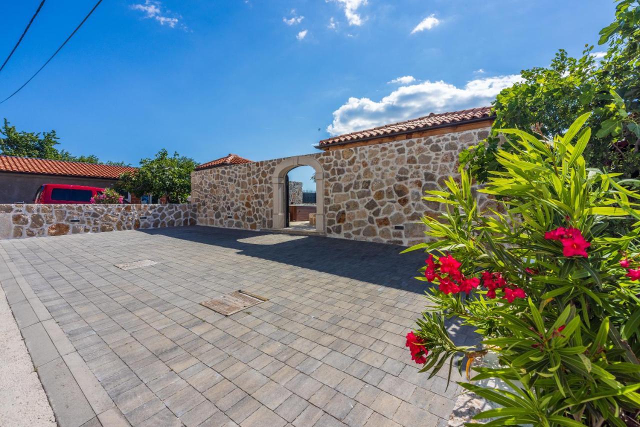 Grižane Stone Villa Mavric מראה חיצוני תמונה